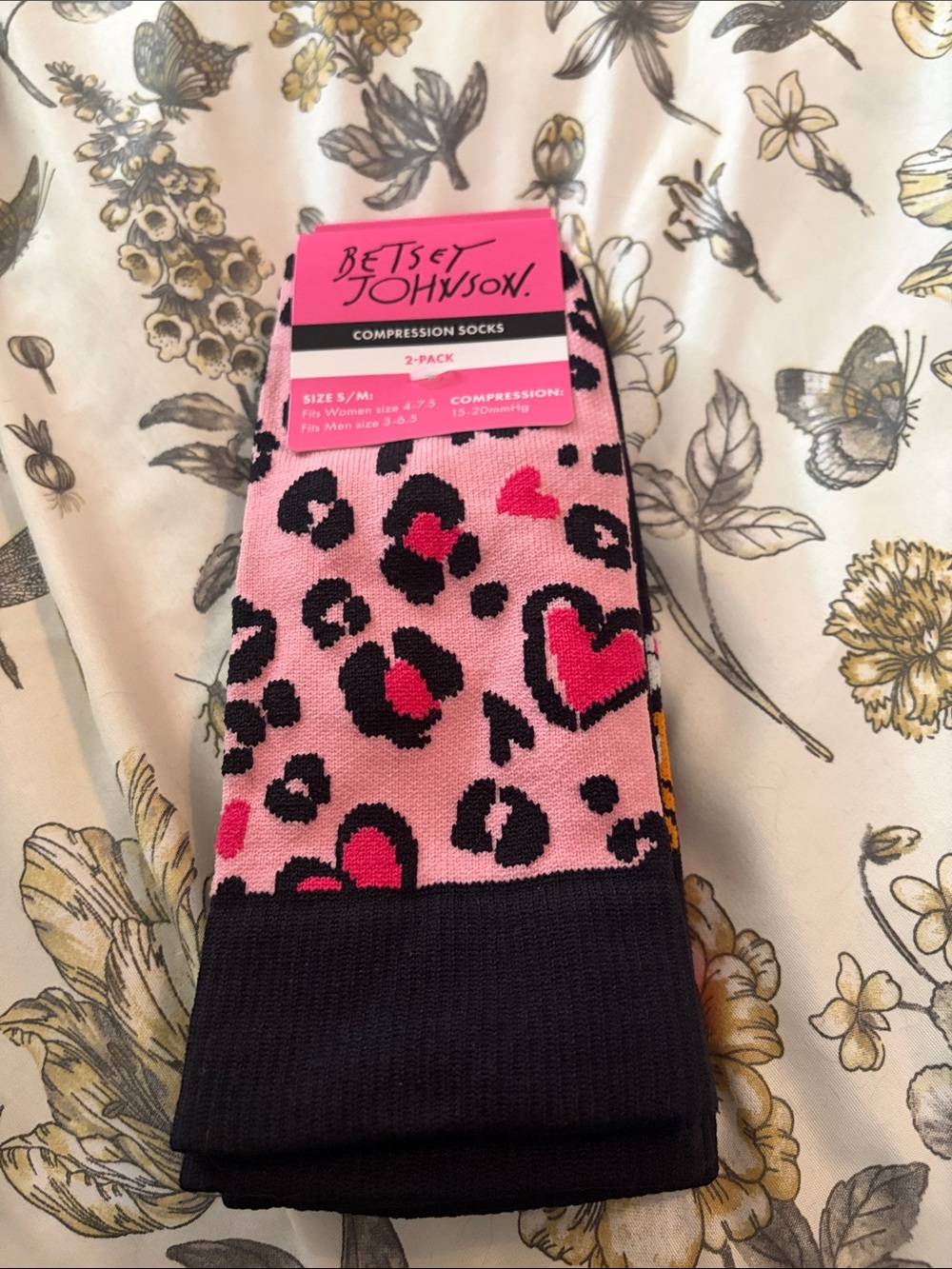 Betsey Johnson Pink Leopard Heart Compression Socks - Black Cuff
